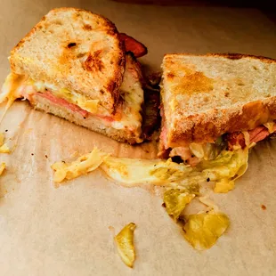 grilled cheese with ham