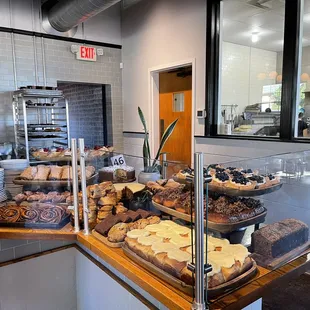 interior, donuts