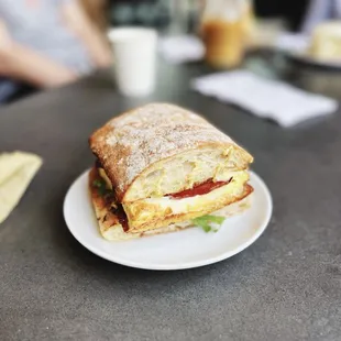 Breakfast sandwich