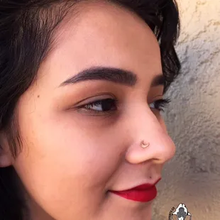 Yellow gold body jewelry