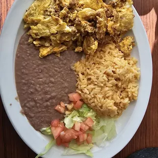a plate of mexican food