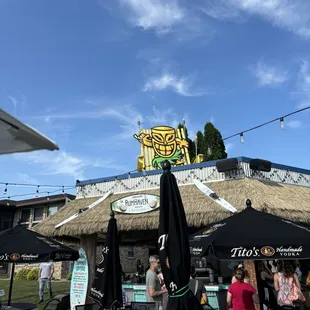 Outside bar