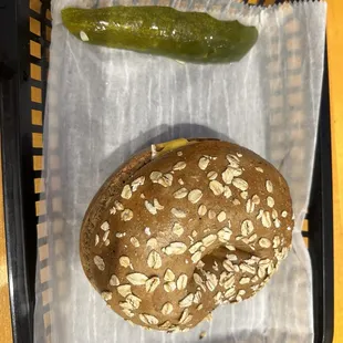 Egg and cheese bagel
