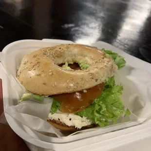Sesame Bagels with veggies