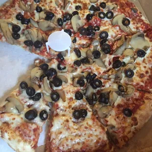 Most nastiest pizza I have ever had.
