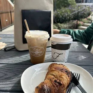 Cold brew, latte, chocolate croissant