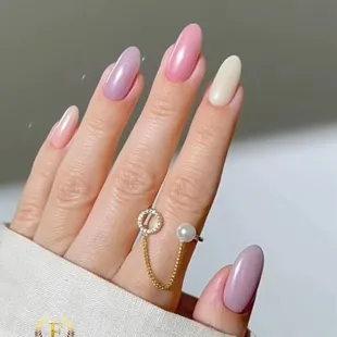 Nail salon in El Paso, Texas