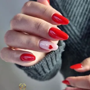 Nail salon in El Paso, Texas