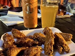 Pacaw's Wings And Things