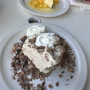 The peanut Butter Pie and Mango Cheesecake