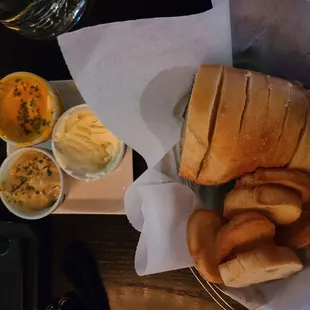 Bread Basket (Comes with Honey Butter, Beer Cheese, Mustard)