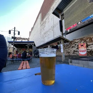 Beer, live music &amp; football