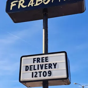 a free delivery sign