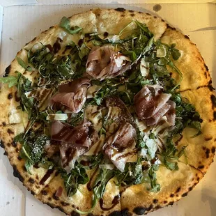 White Pizza with Prosciutto &amp; Arugula