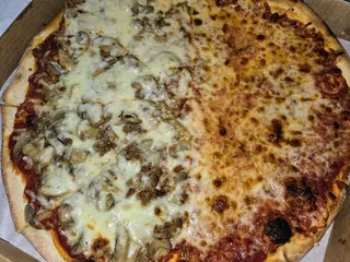 Renato's Pizza
