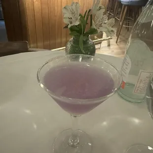 October gin lychee martini