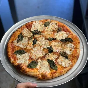 Pizza with fresh mozzarella