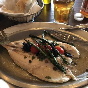 Branzino with asparagus