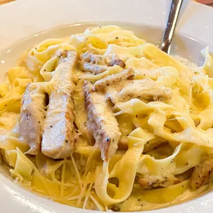 Fettuccine Alfredo
