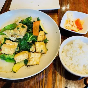 Soft Tofu with Kale in Ginger Sauce