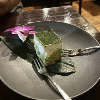 Matchamisu (gluten-free)