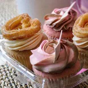 Duvalín and Churro cupcake