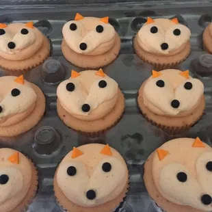 Super cute cupcakes for my sons welcome shower. Rosé flavored.