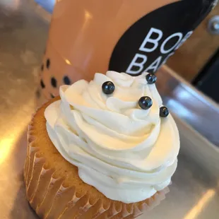 Thai Iced Tea Cupcake.