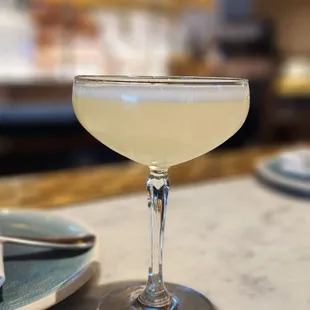 Cosmopolitan Blanche.