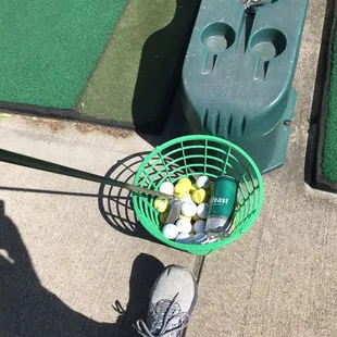I like this driving range. Maybe because the wind is at my back today.