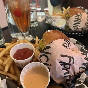 Francis burger with cheese