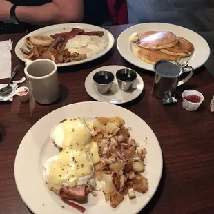 Eggs Benedict and the Big breakfast