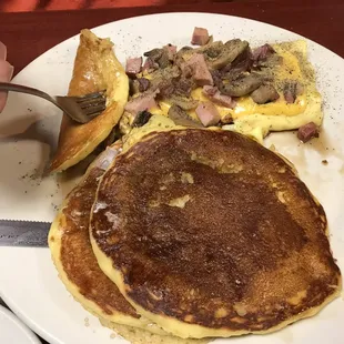 Ham and mushroom omelette with pancakes