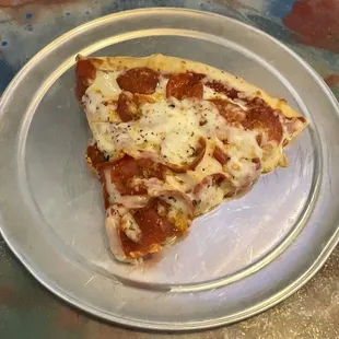 Pepperoni Pizza Slice (6" x 6")