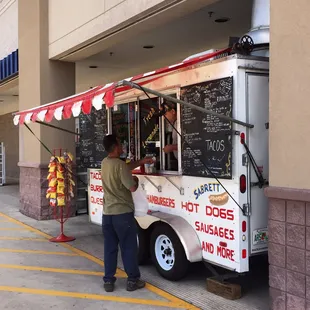 Francisco's Taco madness makes me happy #Mexican #travel #food #orlando