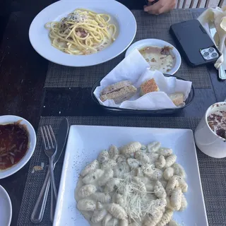 Gnocchi Cacio e Pepe