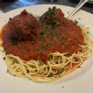 Spaghetti with meatballs