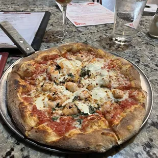 Shrimp fra diavolo pizza