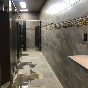 3 showers and 3 restrooms, updated