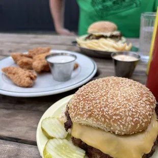 Burgers, tendies &amp; fries