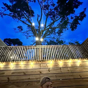 Outdoor ambiance