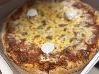 Ginellis Pizza