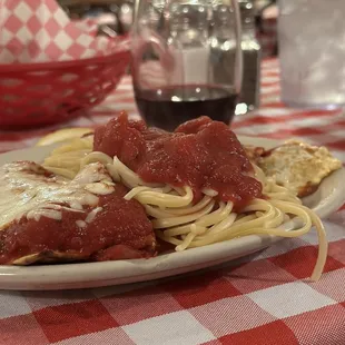 Spaghetti lasagna ravioli