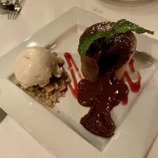 Chocolate molten cake