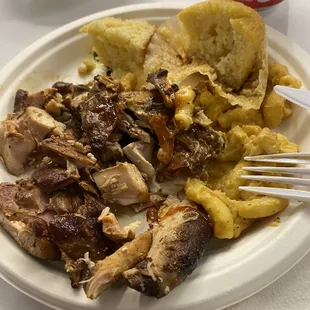 BBQ Chicken, Corn Bread, &amp; Mac N Cheese