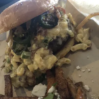 Extreme Mac and Cheese Burger