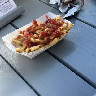 Fries with ketchup