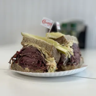 a roast beef sandwich