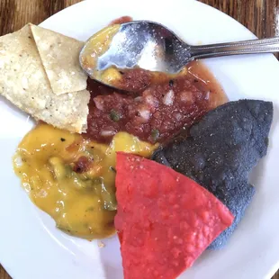 free chips, salsa and queso