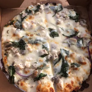 Chicken Alfredo Pizza